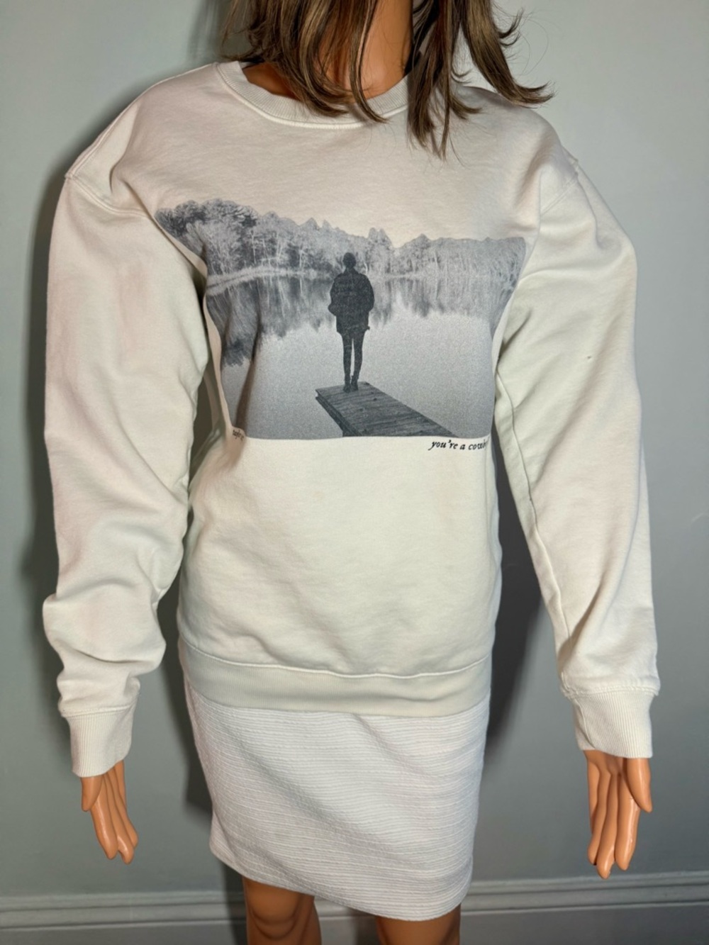 Taylor Swift "Cowboy Like Me" pullover sweatshirt, cream-colored crewneck. Sz. S